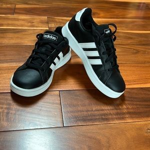 Adidas shoes kids size 12